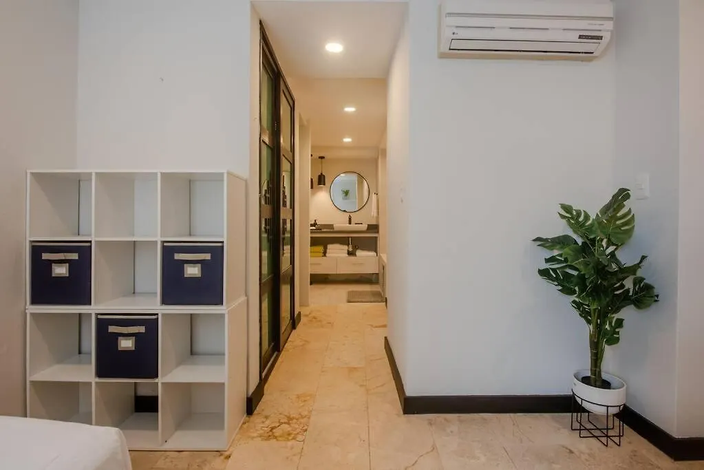 Location- 3-Bdr Penth-150 Mbps- Pool- Priv Rooftop Playa del Carmen Mexico