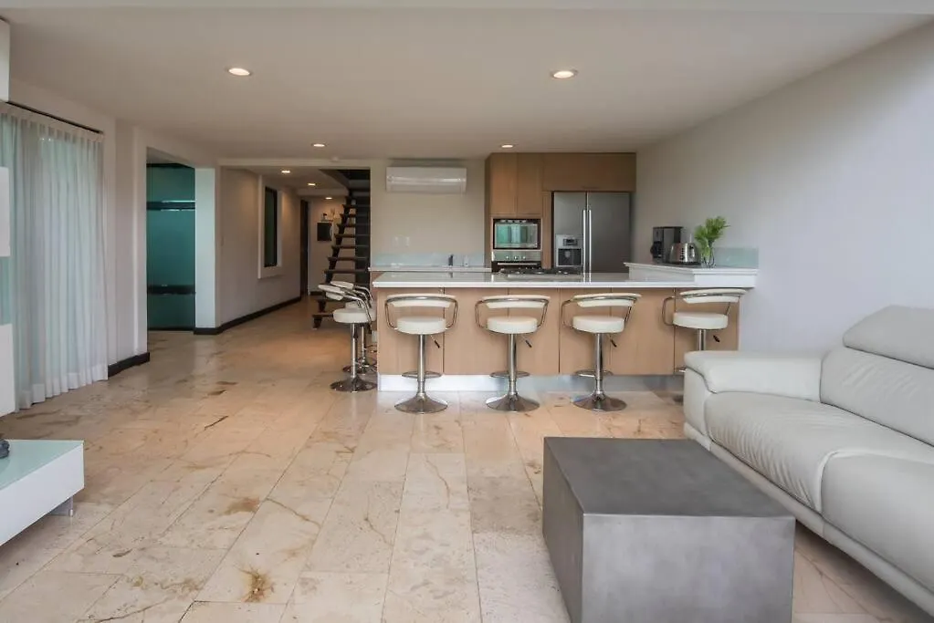 Apartment Location- 3-Bdr Penth-150 Mbps- Pool- Priv Rooftop Playa del Carmen Mexico